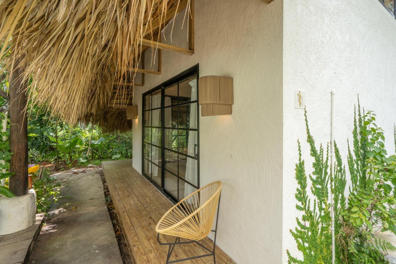 La Colmena Rd Hotel Samana Exterior photo