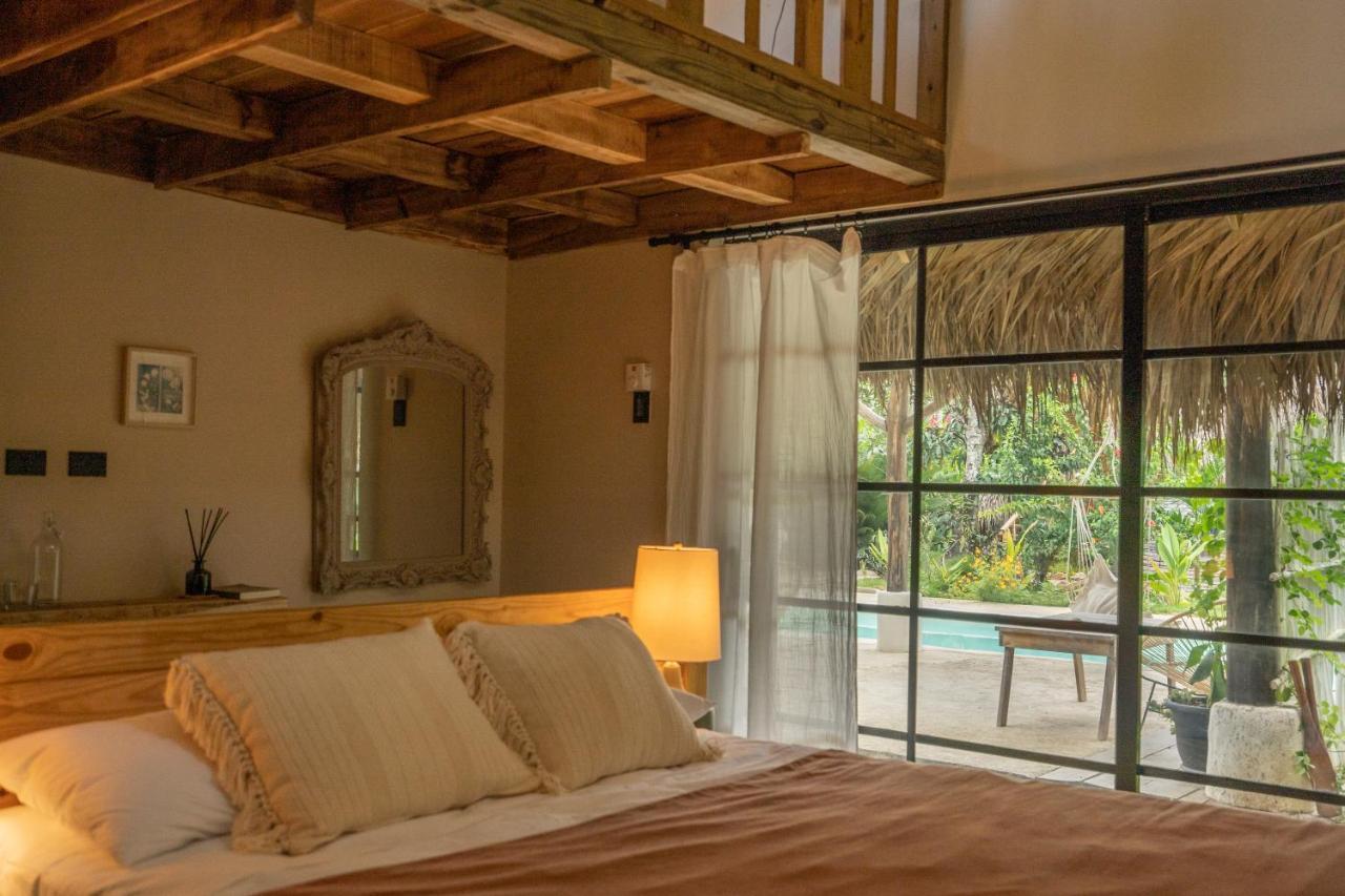 La Colmena Rd Hotel Samana Exterior photo